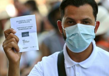 Los turistas en Italia, desconcertados por el pasaporte sanitario