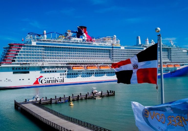 RD reactiva turismo de cruceros, "El Carnival Mardi Gras" llegó a Puerto Plata"