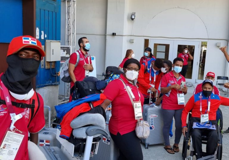 Delegación dominicana de para-atletas llega a la Villa Paralímpica