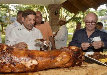 Hipólito Mejía a quiénes no quieren consumir carne de cerdo: “Que no la coman y que se jodan”