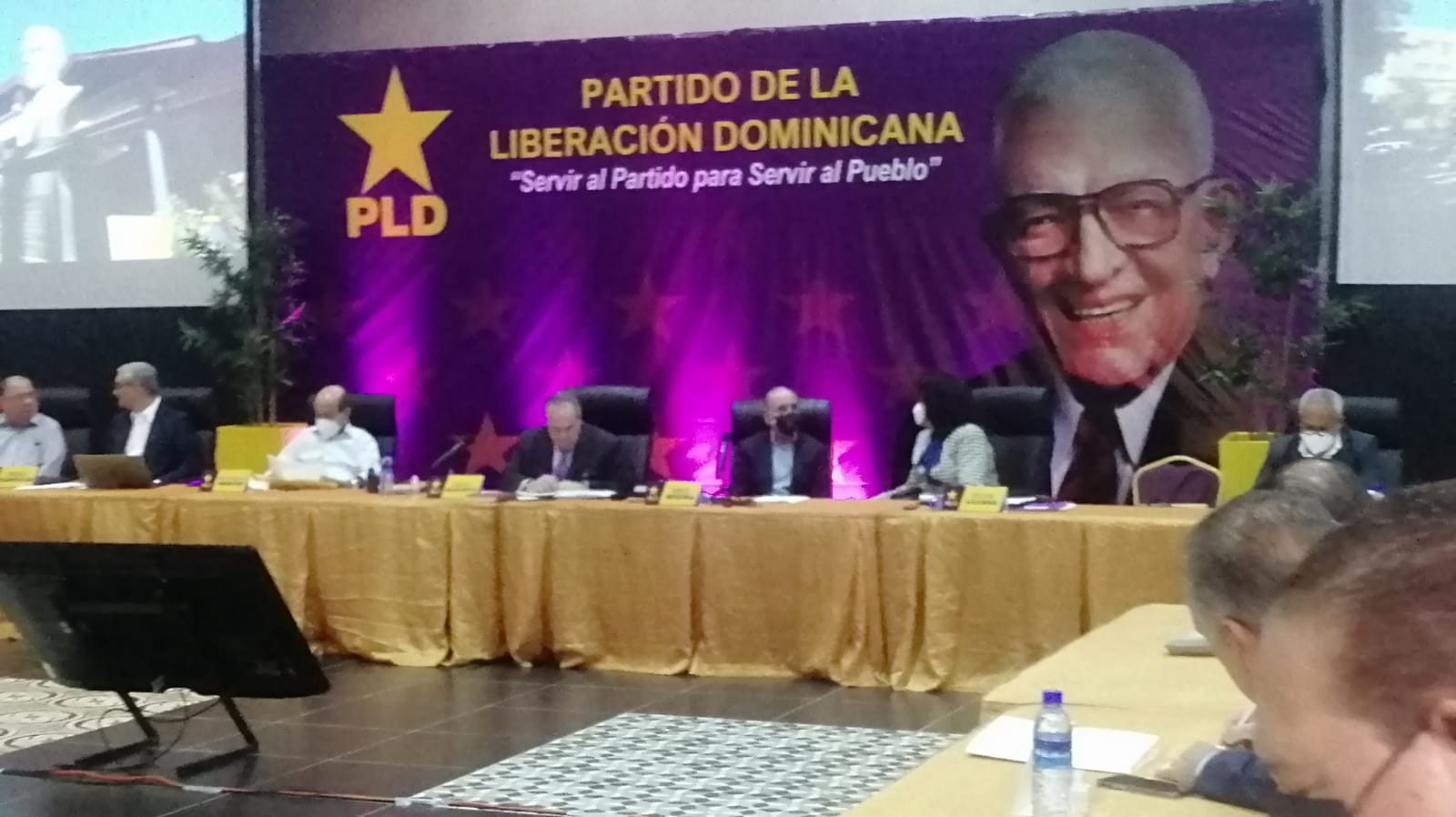 Video Con La Presencia De Miembros Pld Inicia La Reuni N De Su Comit Pol Tico Rc Noticias