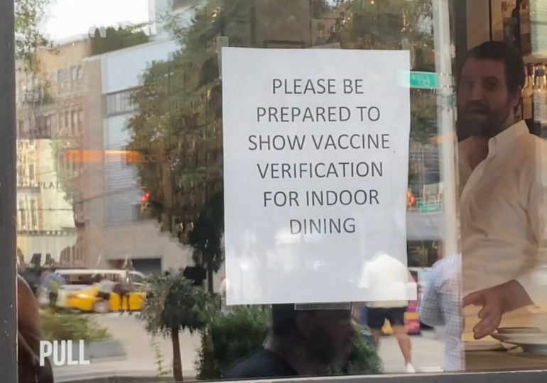 Nueva York exigirá vacunas para entrar a restaurantes, espectáculos y gimnasios