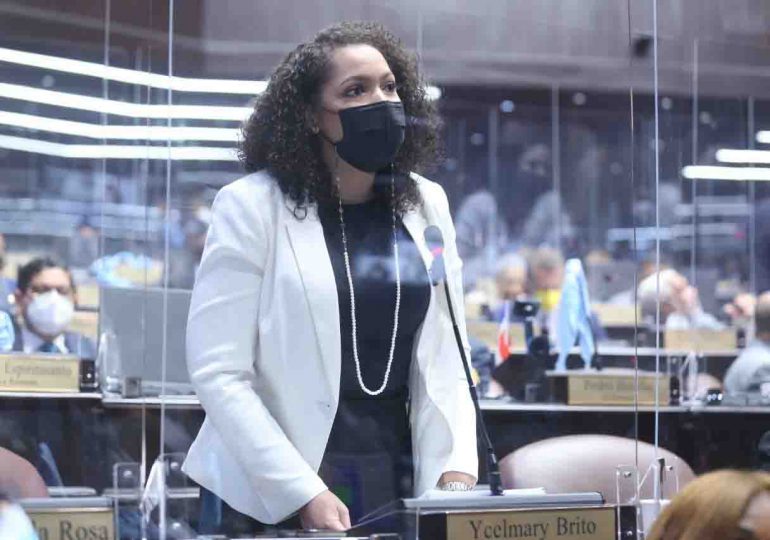 Juliana O’ Neal es la Novata del Año de los representantes de SDE en  Cámara de Diputados
