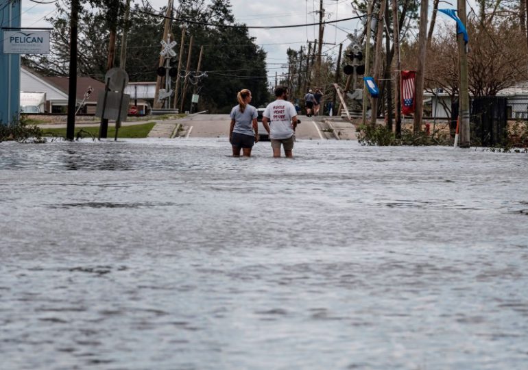 Suben a 23 los muertos por el paso del huracán Ida en el noreste de EE.UU