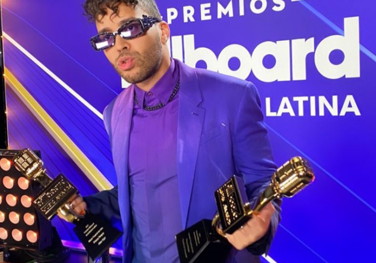 Prince Royce gana "Canción Tropical del Año y Album Tropical del Año", en Premios Billboards 2021