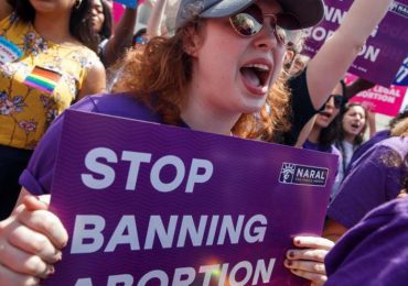 La Corte Suprema de EEUU da un duro revés al derecho al aborto