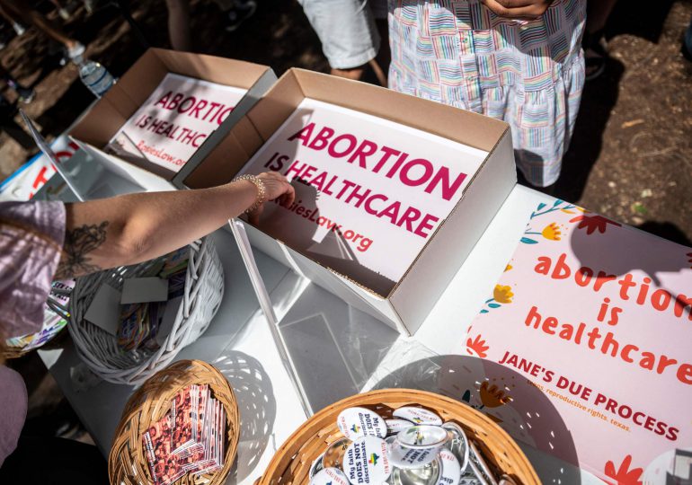 Entra en vigor restrictiva ley del aborto en Texas