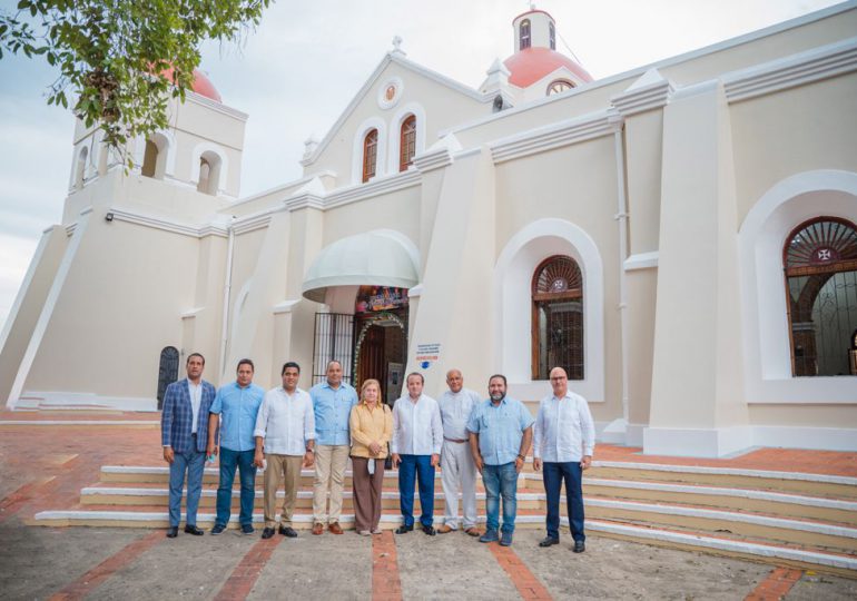 Ministro José Paliza entrega fondos para la adecuación del Santo Cerro