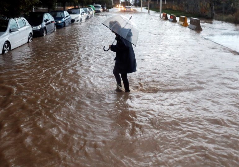 Lluvias torrenciales provocan inundaciones en el este de España