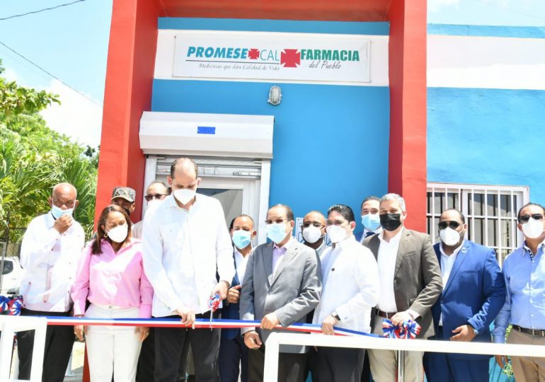 Inauguran tres nuevas Farmacias del Pueblo en la provincia Duarte en beneficio de 6 mil personas