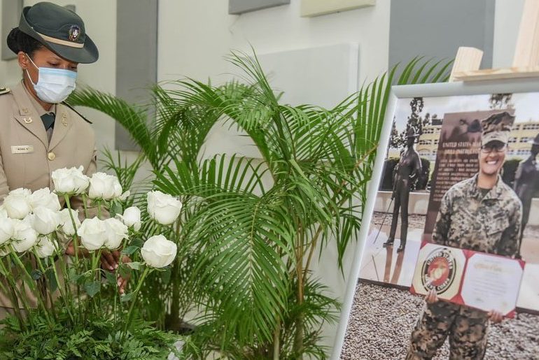 Embajada de EE.UU en RD rinde homenaje a Joanny Rosario, sargento que murió en Afganistán