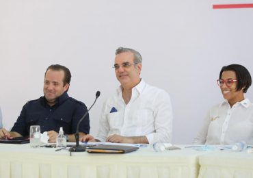 Presidente Abinader anuncia obras de desarrollo en Montecristi, inversiones son para salud y otras áreas