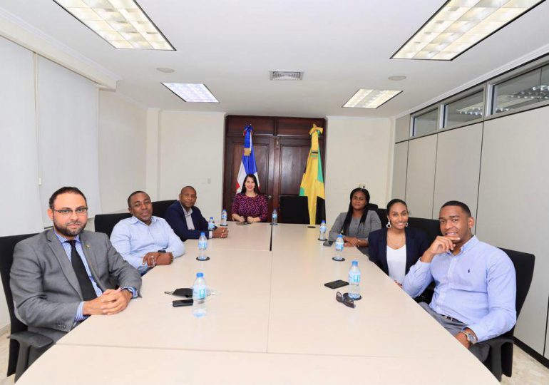 Embajada dominicana en Kingston realiza exitosa misión comercial con empresarios Jamaicanos