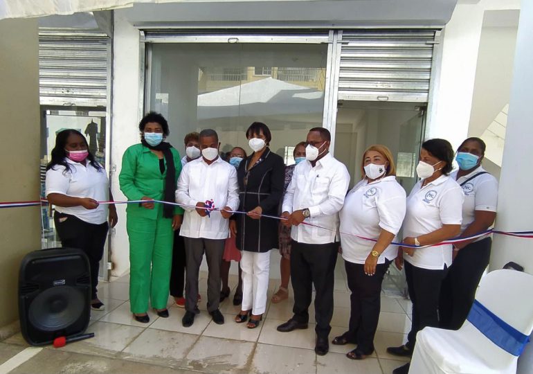 UNASED entrega formalmente su proyecto habitacional en beneficio del gremio de enfermería