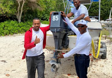 Fundación Grupo Puntacana enfrenta sargazos a través de la creación de empleos para pescadores locales