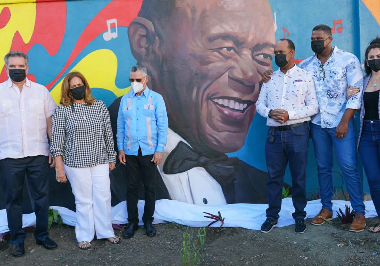 PROPEEP y ASDE develan mural en honor a Johnny Ventura en SDE