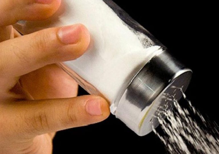 La FDA lanzó una guía para reducir drásticamente la sal en los alimentos