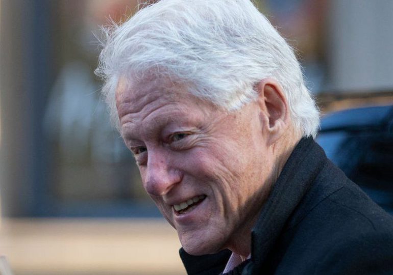 Bill Clinton pasará otra noche hospitalizado mientras se recupera de una infección