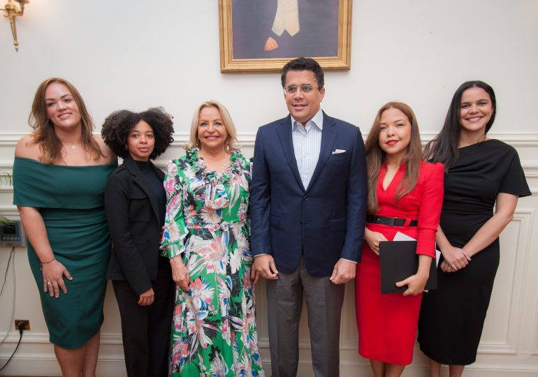 Mitur y Embajada Dominicana en Francia relanzan  el turismo dominicano en París
