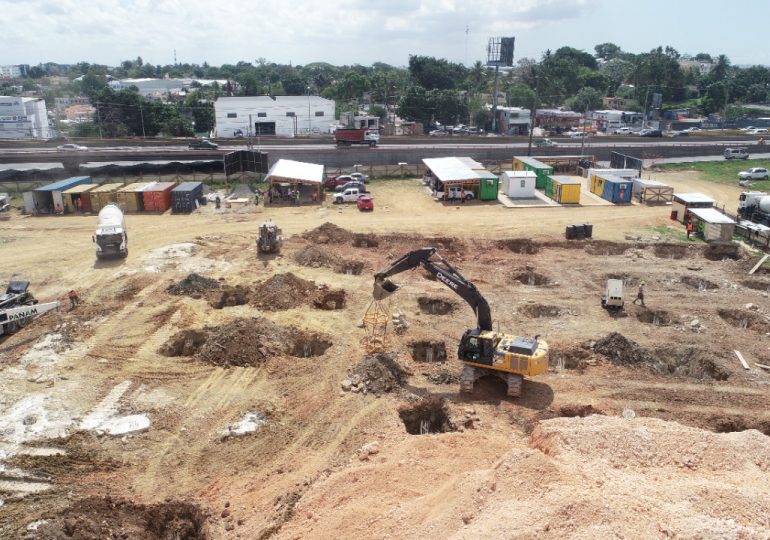 Avanzan trabajos de construcción del teleférico Los Alcarrizos