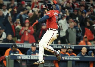 Los Bravos toman ventaja en 2-1 de la Serie Mundial ante Houston