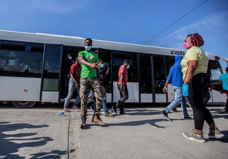 EEUU repatria a 7,500 haitianos en 3 semanas