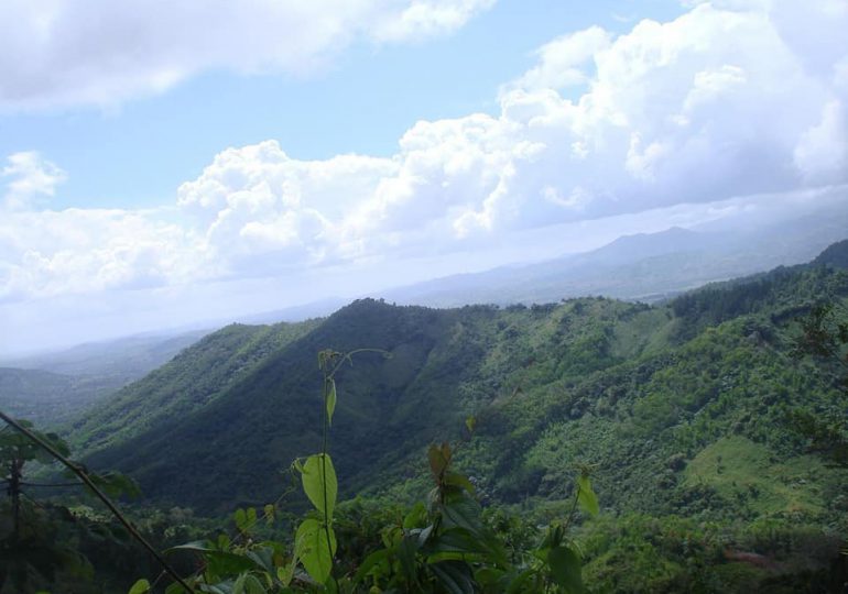 Abinader emite decreto que crea Parque Nacional Loma Los Siete Picos