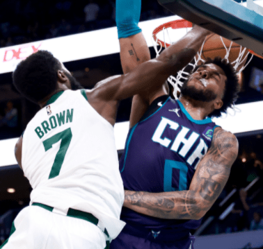 Los Celtics aplican primera derrota a Hornets