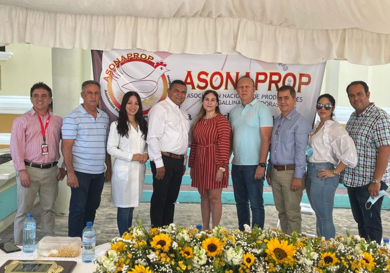 Asonaprop celebra el Día Mundial del Huevo en Moca