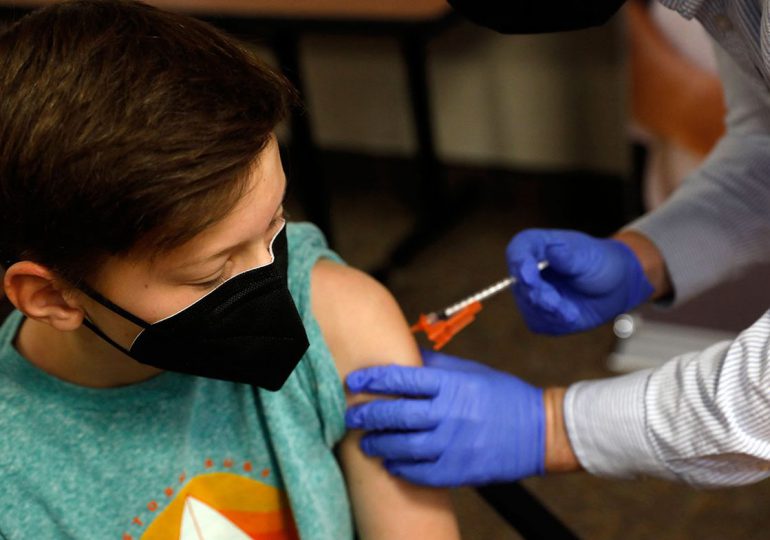 EEUU prevé vacunar a niños de 5 a 11 años contra covid desde noviembre