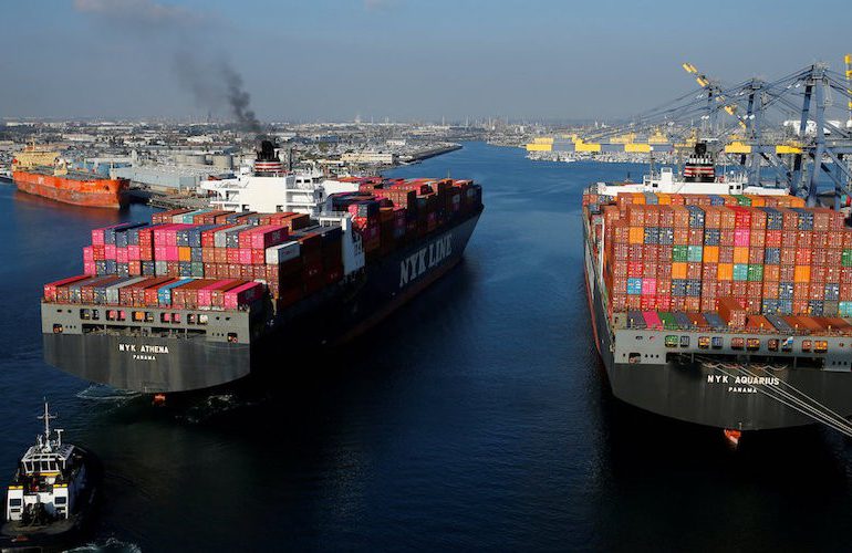 El embotellamiento portuario de EEUU adelanta la Navidad de los importadores