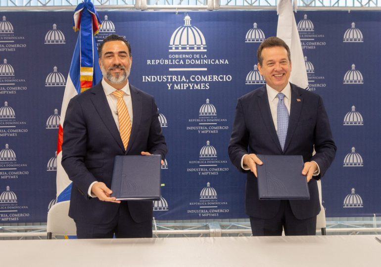 VisaNet Dominicana y el MICM firman acuerdo para impulsar pagos digitales