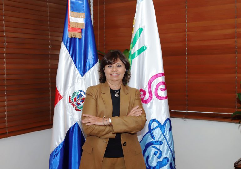 Ana Cecilia Morun toma posesión como nueva presidenta ejecutiva del Conani