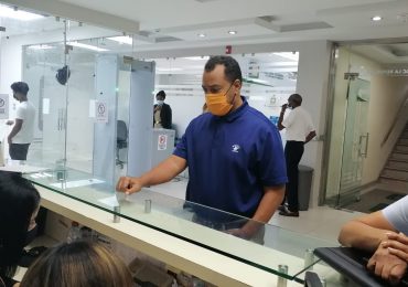 VIDEO | Miguel Ortega acude a Contraloría para ser interrogado tras presentar denuncia del MINERD