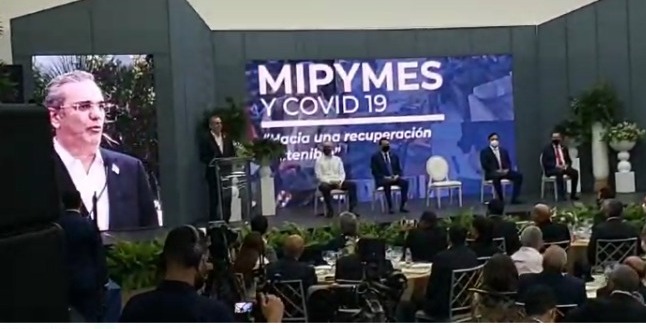 VIDEO | Abinader llama a colmados y a Mipymes a organizarse en cooperativas