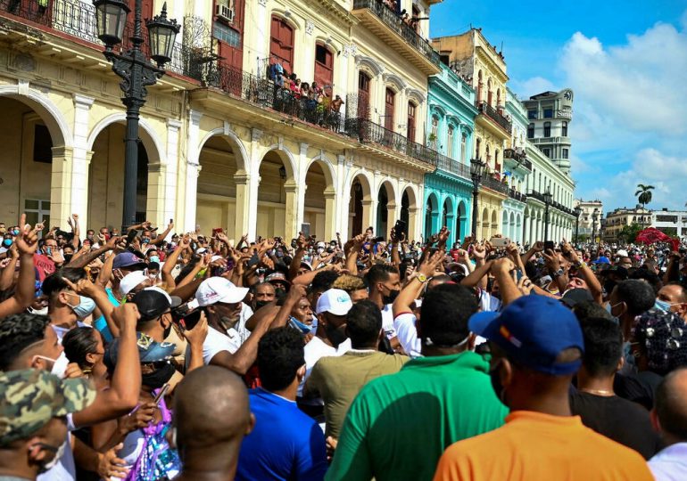 Tribunal cubano da sentencia de 10 años a manifestante del 11 de julio