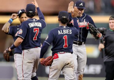 Atlanta derrota a Houston en primer juego de Serie Mundial