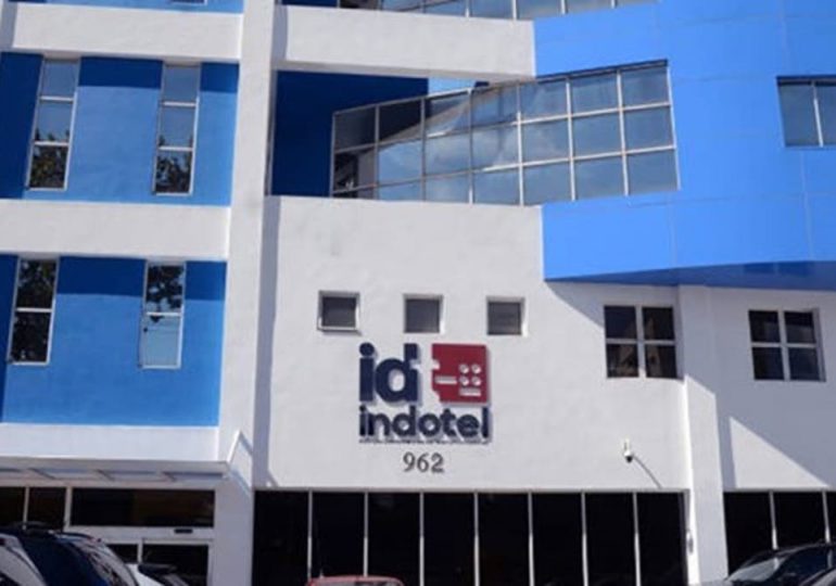 Indotel extiende suspensión de concesiones de licencias para operar emisoras en el país