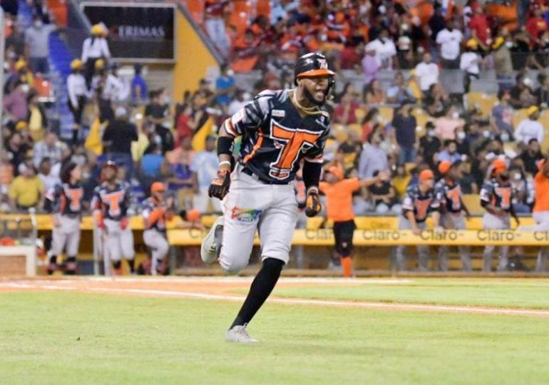 Los Toros ganan cuarto juego en línea