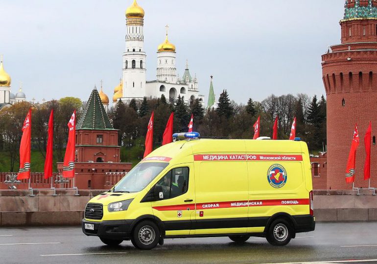 El Kremlin preocupado por la sobrecarga de médicos en Rusia durante una semana no laboral Moscú, Rusia