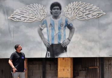 A un año de su muerte, Maradona vive en el alma del mundo futbolístico