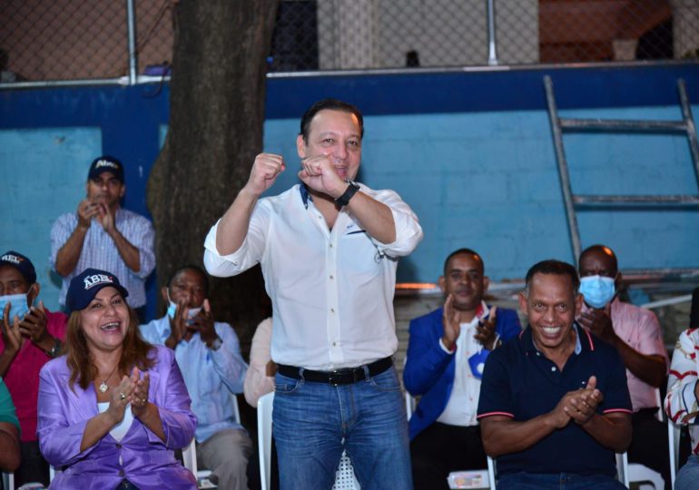 Abel Martínez: “Vamos a abrir las puertas del partido a los líderes comunitarios que quieren sumarse a trabajar por un mejor país”