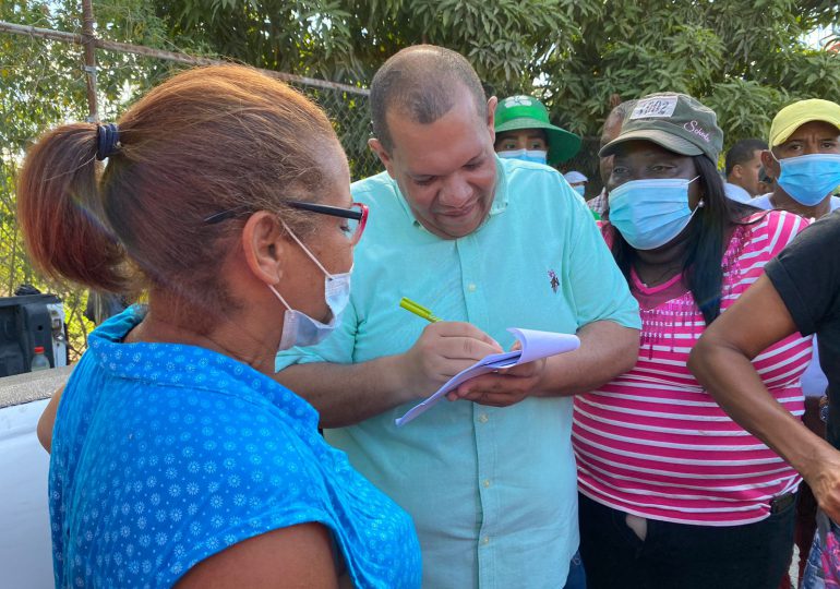 Carlos Guzmán encabeza masiva jornada de inscripción a la Fuerza del Pueblo en SDN