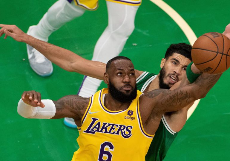 Los Lakers se estrellan ante los Kings en una triple prórroga