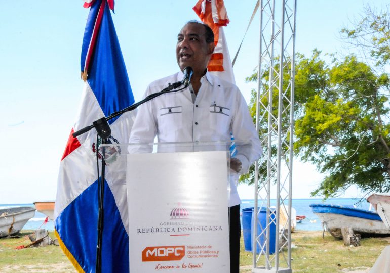 Deligne Ascención deja iniciada construcción de la carretera turística Montecristi-Puerto Plata