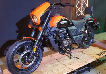 Grupo Avant presenta nueva motocicleta de la marca UM