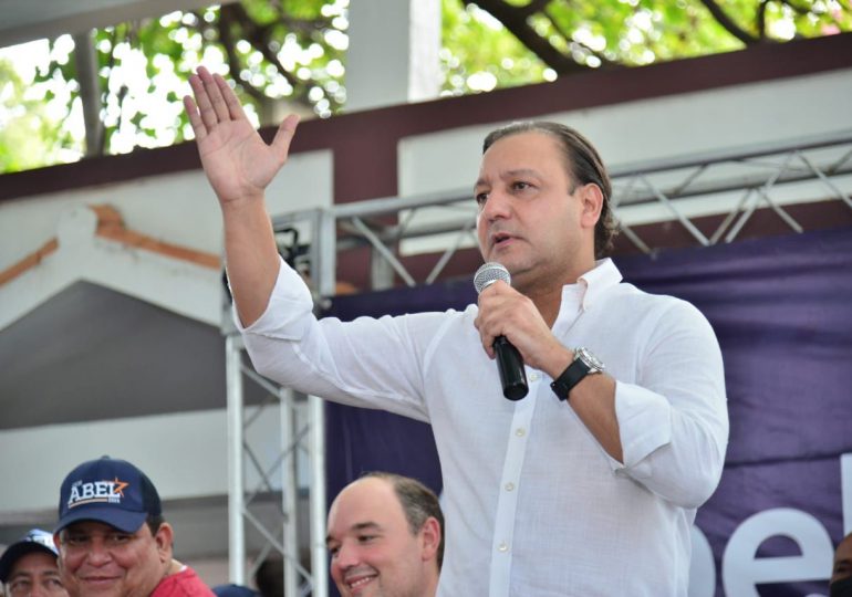 Abel Martínez:“Estado ha sido débil en políticas que protejan RD de invasión haitiana”