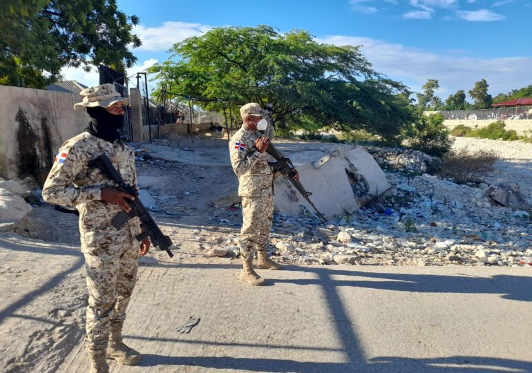 CESFRONT aclara Policía municipal de Haití impide paso de sus nacionales a Pedernales
