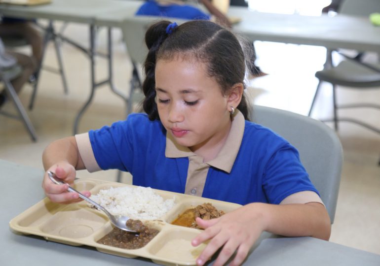 INABIE entrega diariamente más de un millón de raciones en el almuerzo escolar