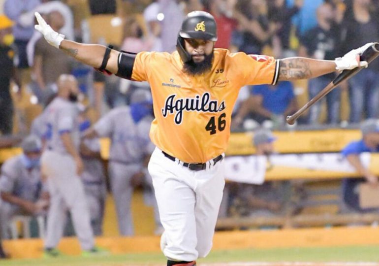 Vídeo | Zoilo Almonte debuta dejando en el terreno al Licey que ya tiene cinco derrotas seguidas